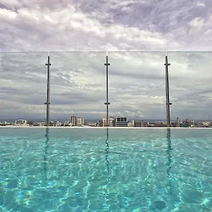 Hotel Courtyard By Marriott Piantini, Santo Domingo